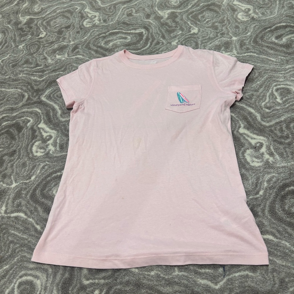 !! Vineyard, vines, T-shirt, surf style, size: extra extra small, worn once!!